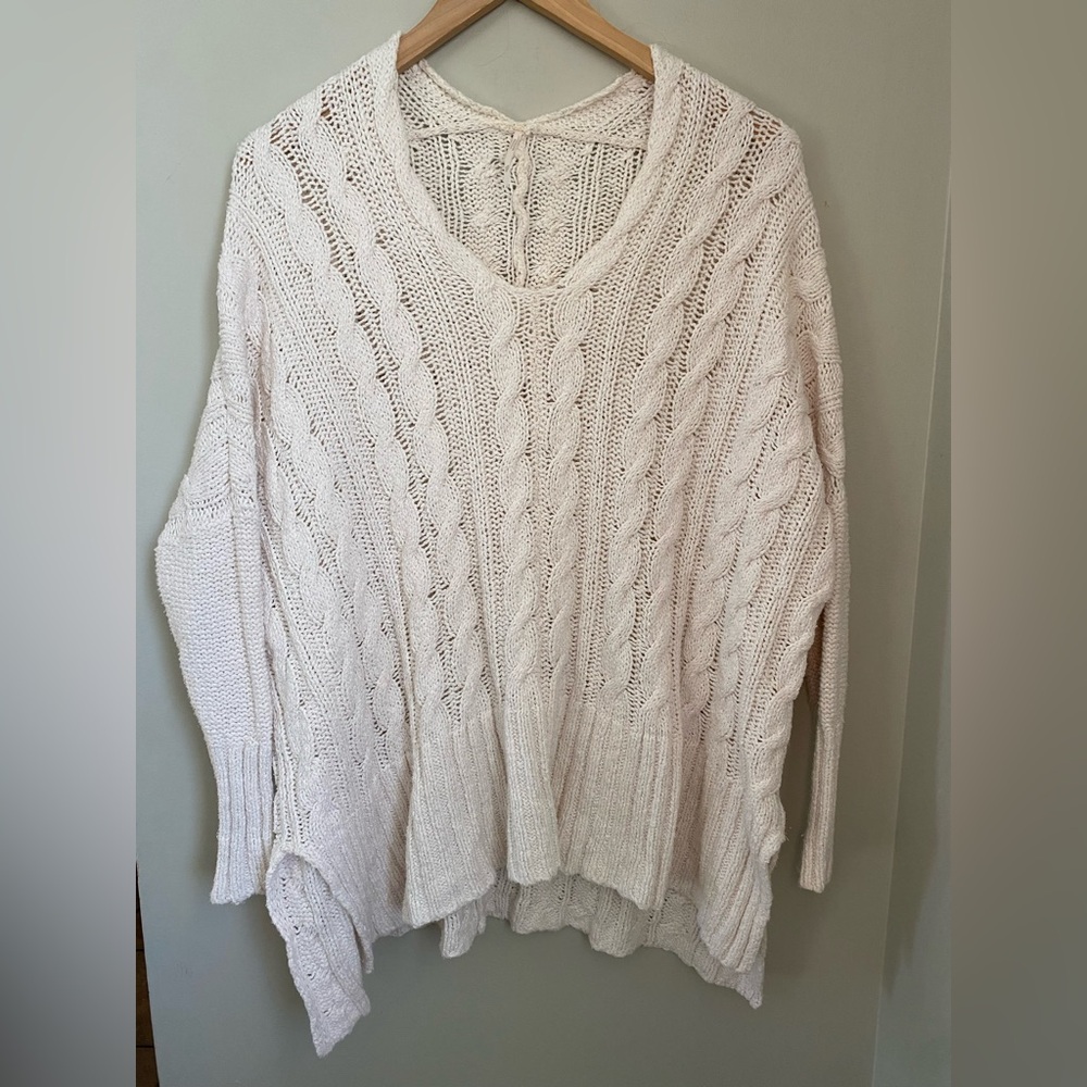 FREE PEOPLE Women’s Long Sleeve Easy Cable Knit V-Neck Sweater Size XS - Picture 2 of 10